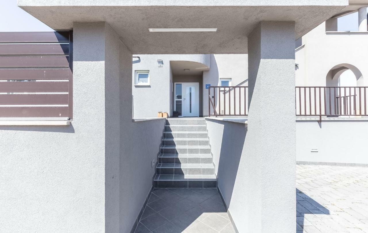 Toni & Julija Apartment Porec Exterior photo